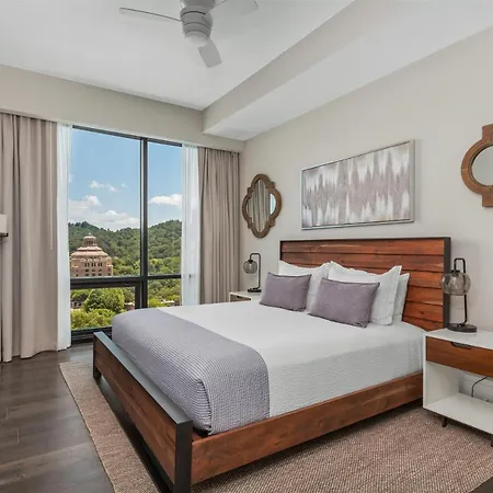 Arras Altitude: Luxury Downtown Condo with Mountain Views